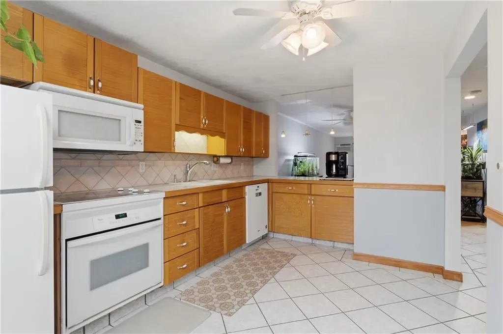 7 Wake Robin Road Lincoln RI 02865
