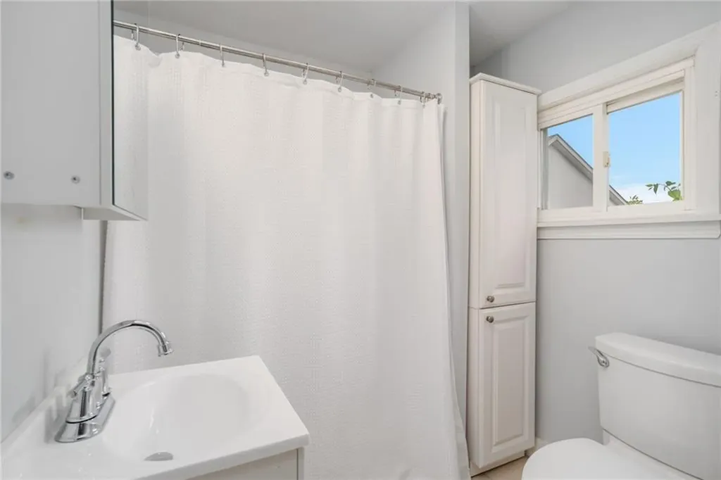 84 Ash Avenue Cranston RI 02910