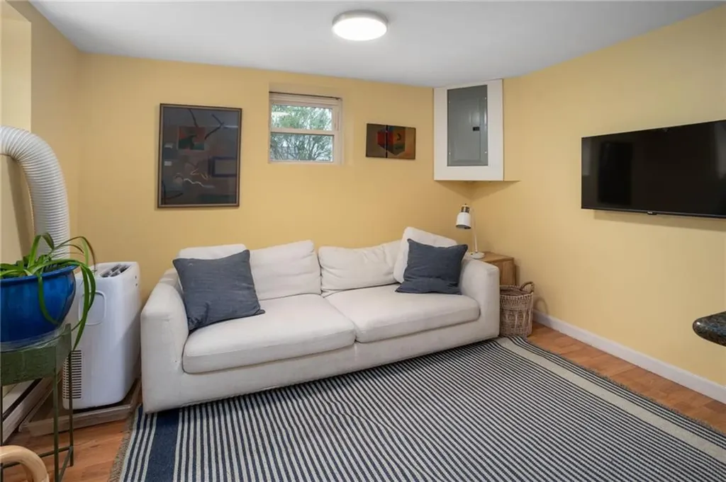 84 Ash Avenue Cranston RI 02910