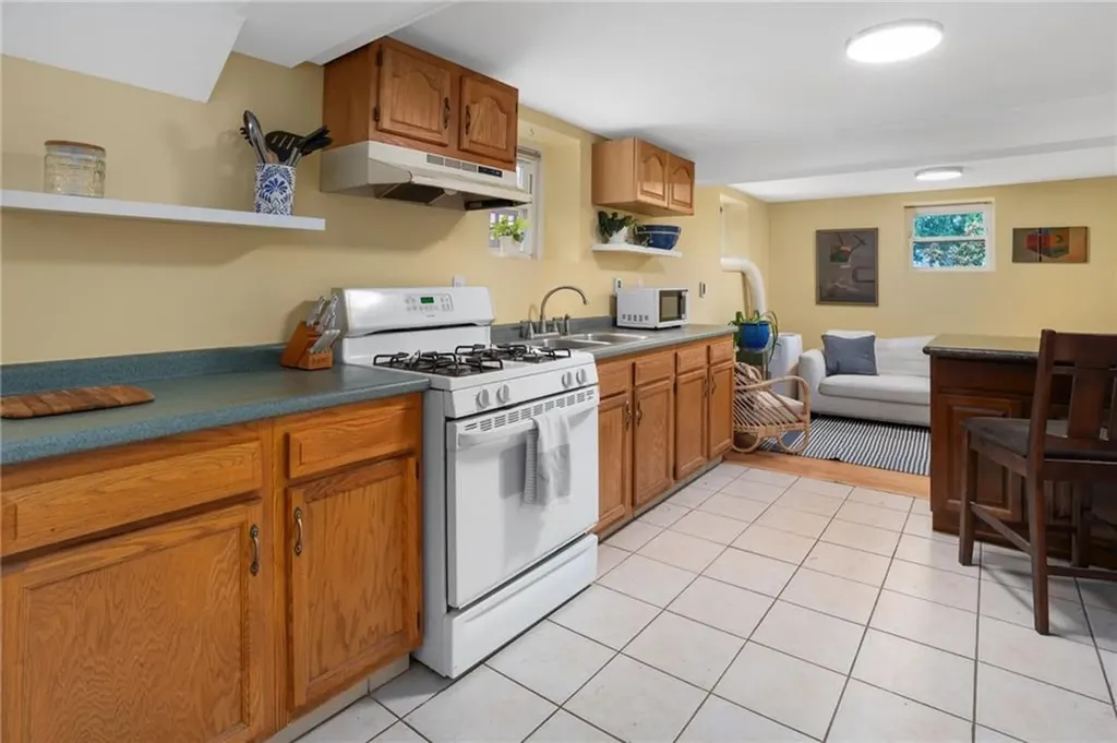 84 Ash Avenue Cranston RI 02910