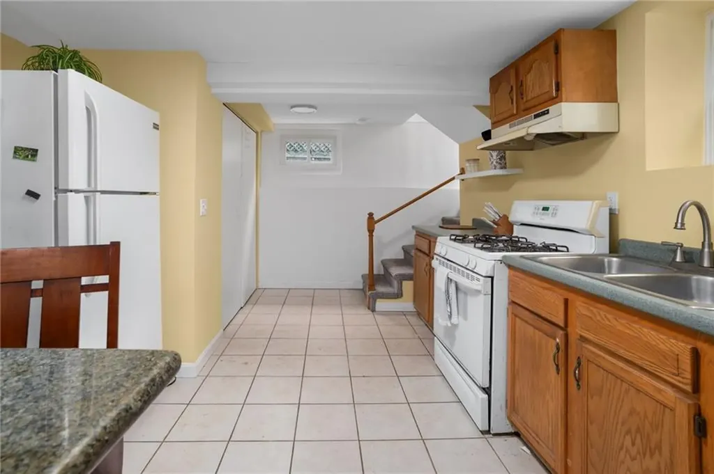 84 Ash Avenue Cranston RI 02910