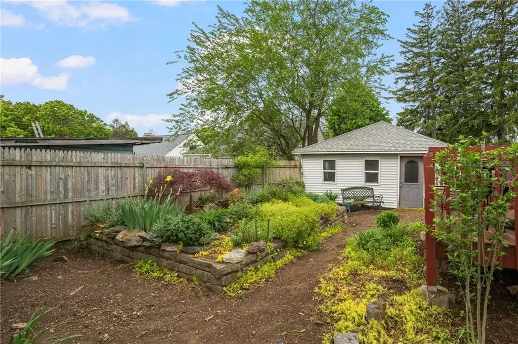 84 Ash Avenue Cranston RI 02910