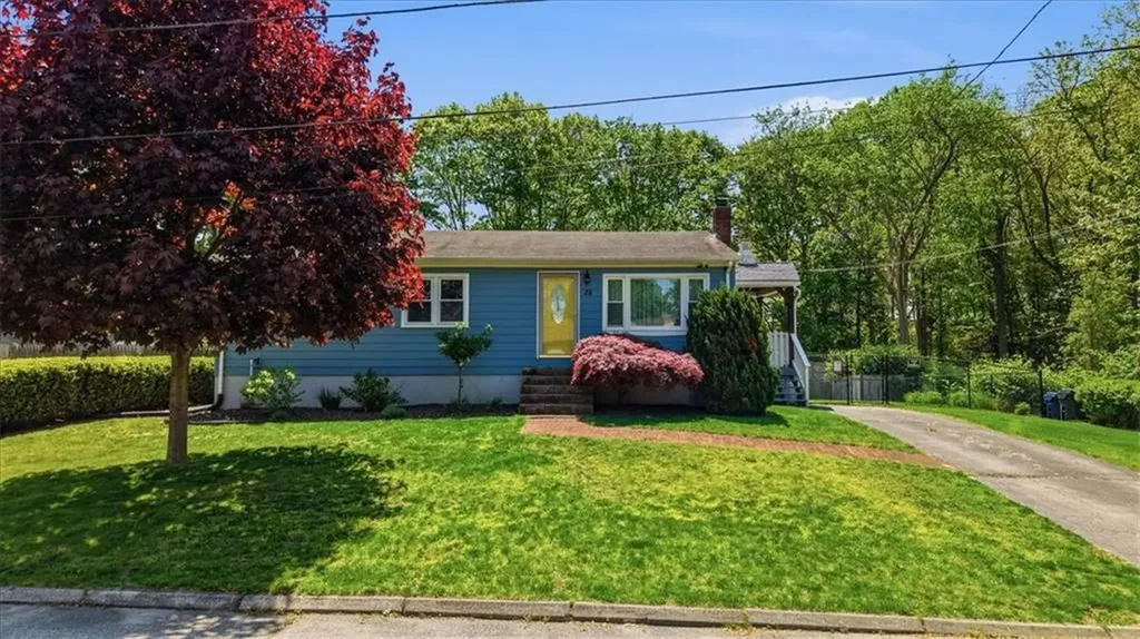 28 Orrin Street Warwick RI 02886