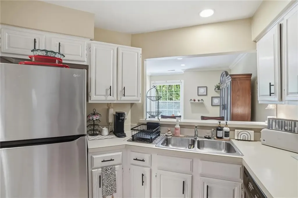 626 Smithfield Road North Providence RI 02904