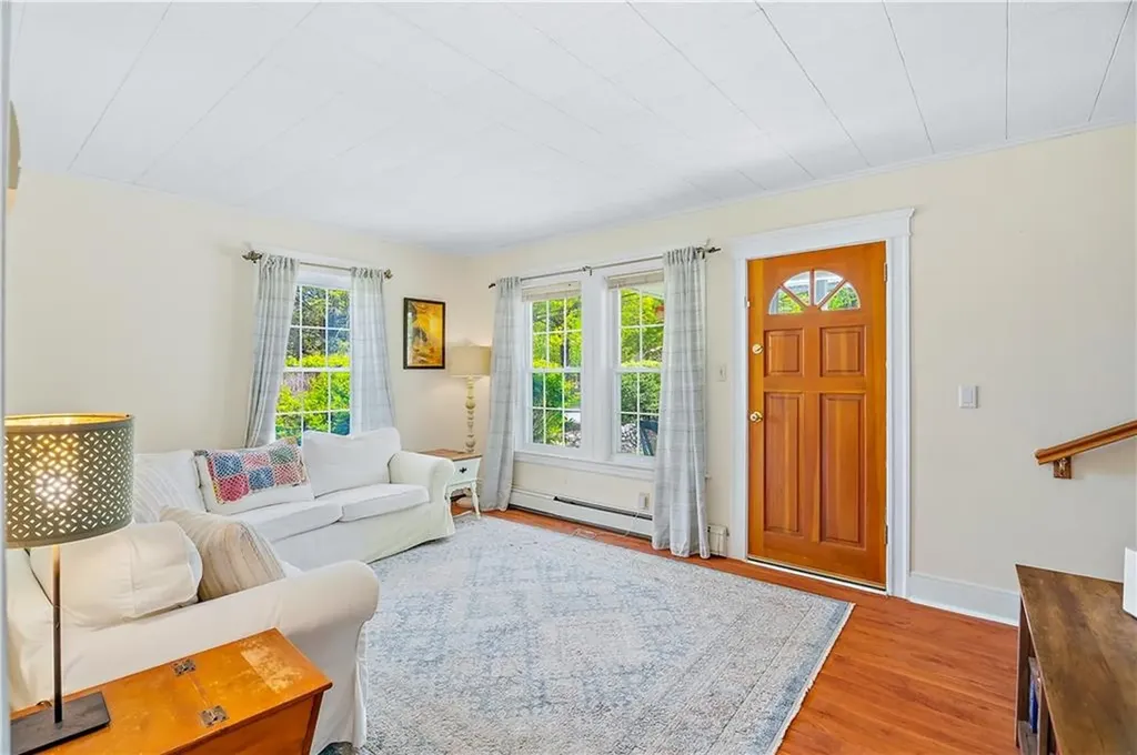 195 Talcott Street Woonsocket RI 02895