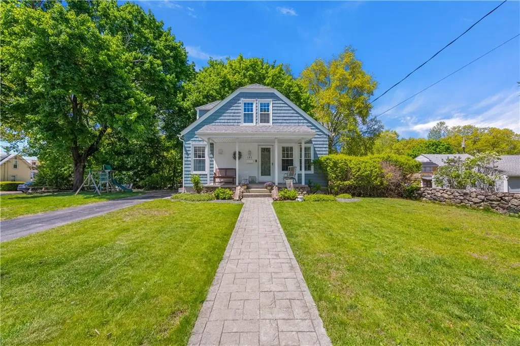 195 Talcott Street Woonsocket RI 02895