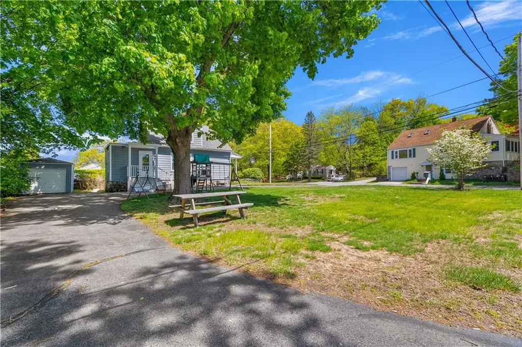 195 Talcott Street Woonsocket RI 02895