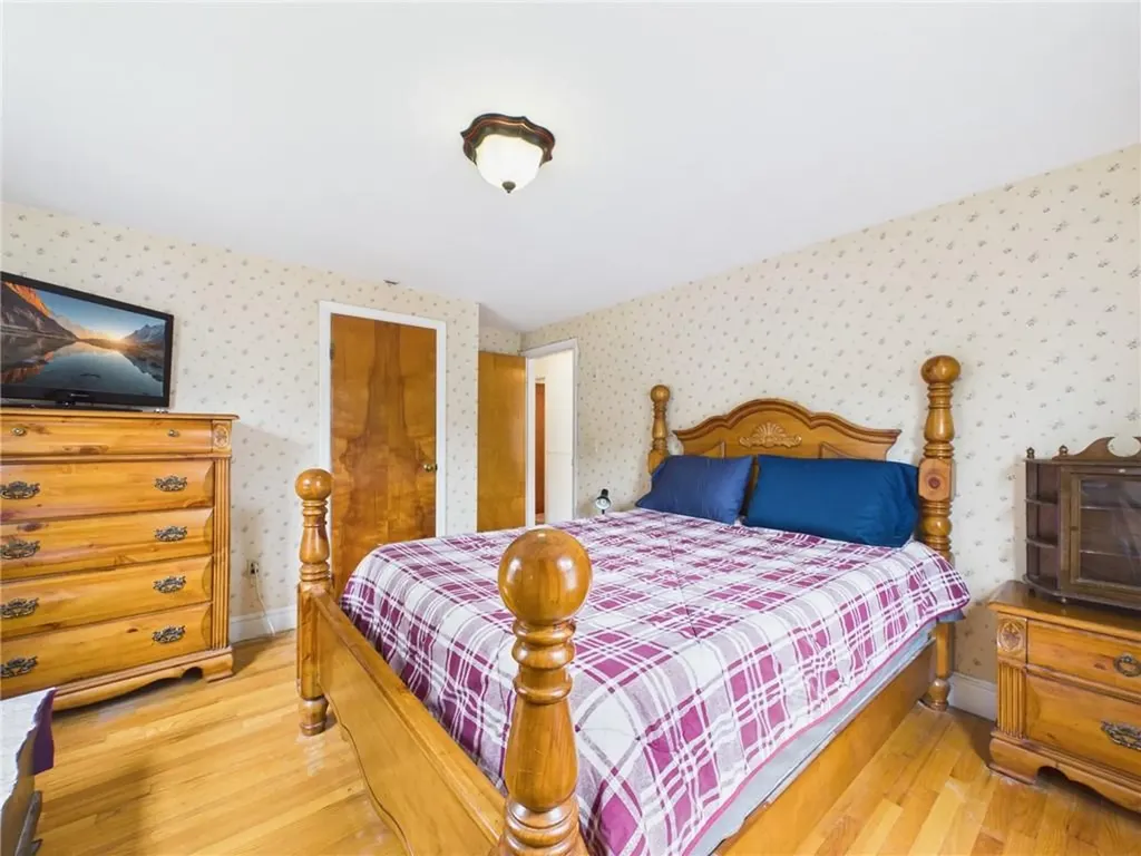 119 Gilbert Street Warwick RI 02886