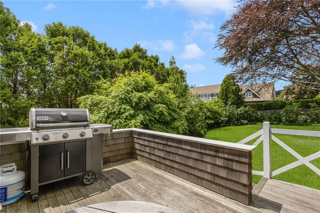 47 Longfellow Road Jamestown RI 02835