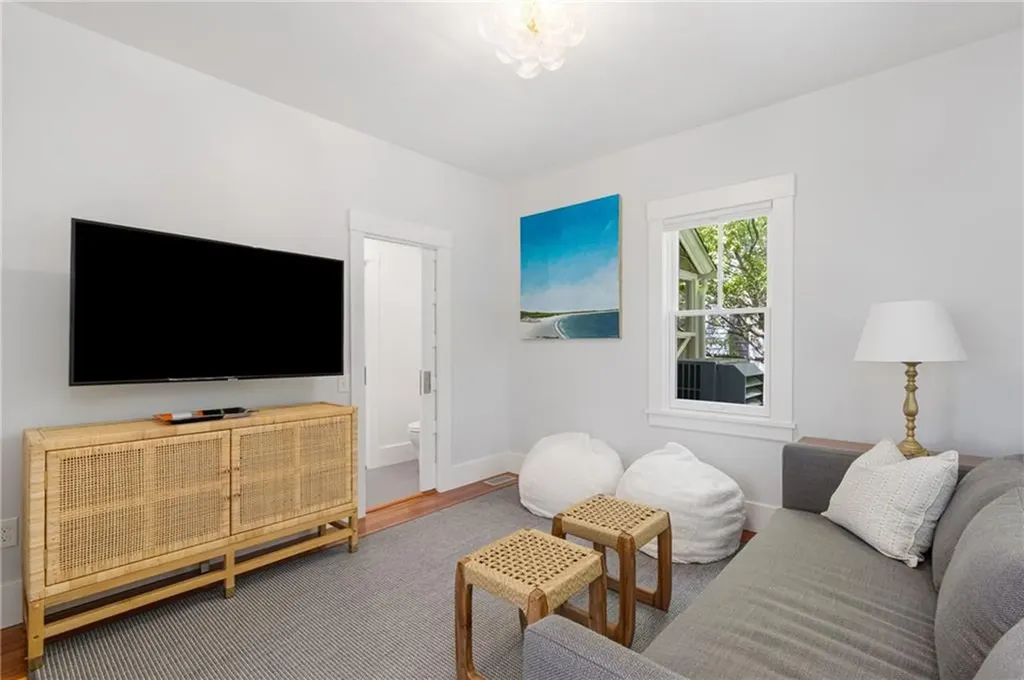 47 Longfellow Road Jamestown RI 02835