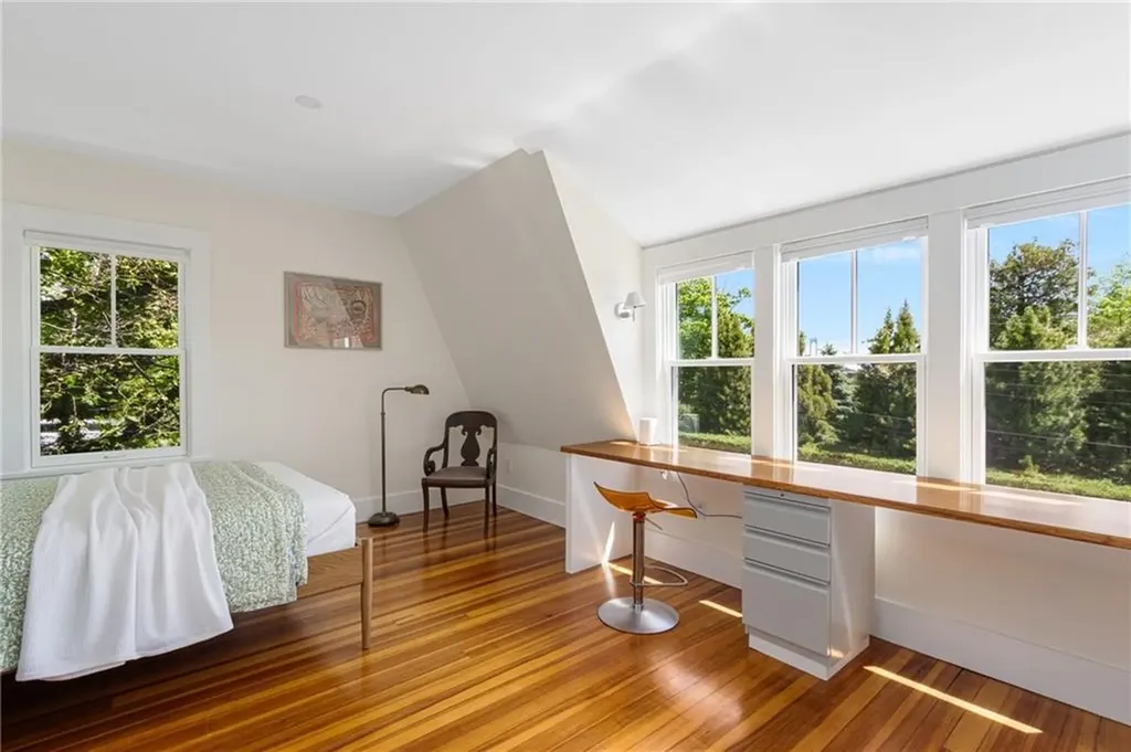 47 Longfellow Road Jamestown RI 02835