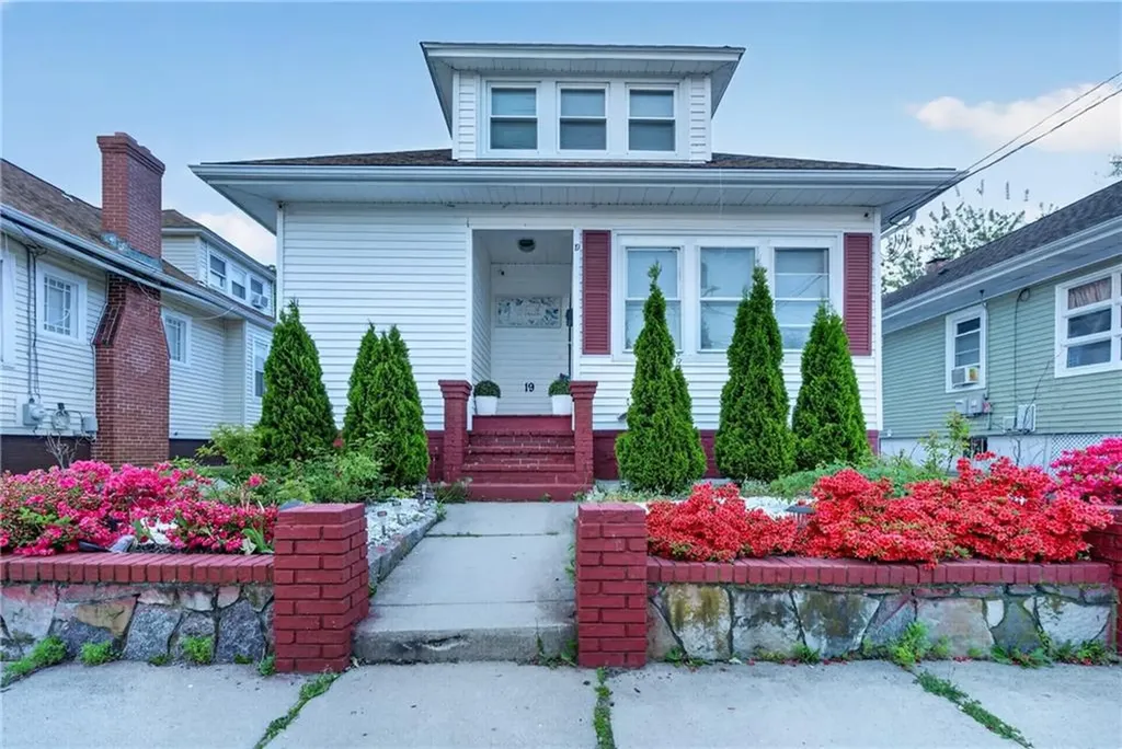 19 Netherlands Avenue Cranston RI 02905