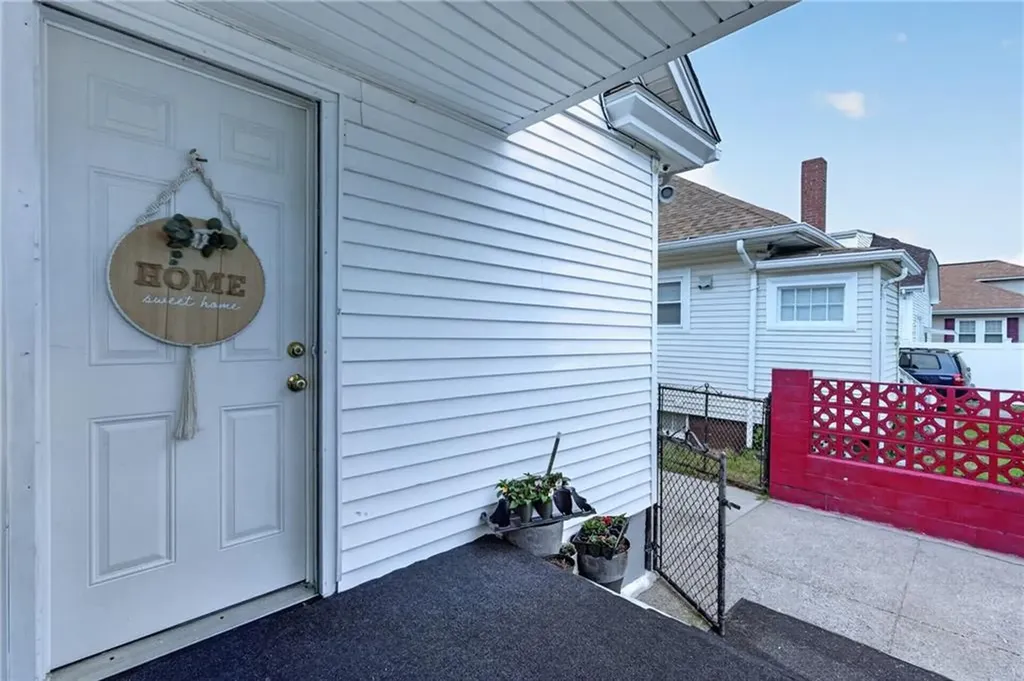 19 Netherlands Avenue Cranston RI 02905