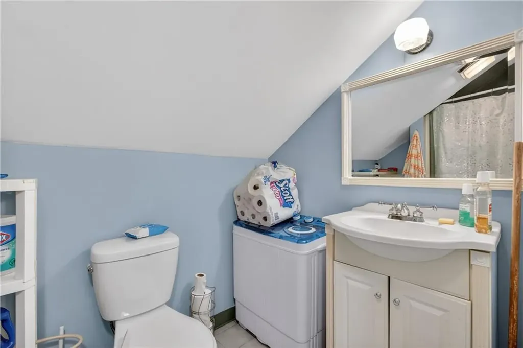 19 Netherlands Avenue Cranston RI 02905