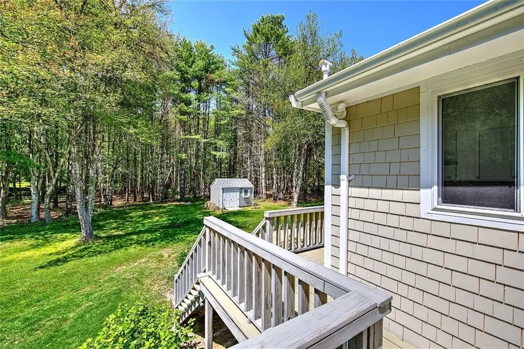 9 Division Road Westport MA 02790