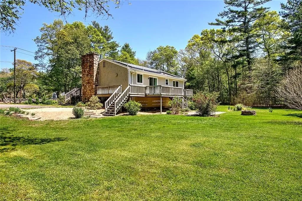 9 Division Road Westport MA 02790
