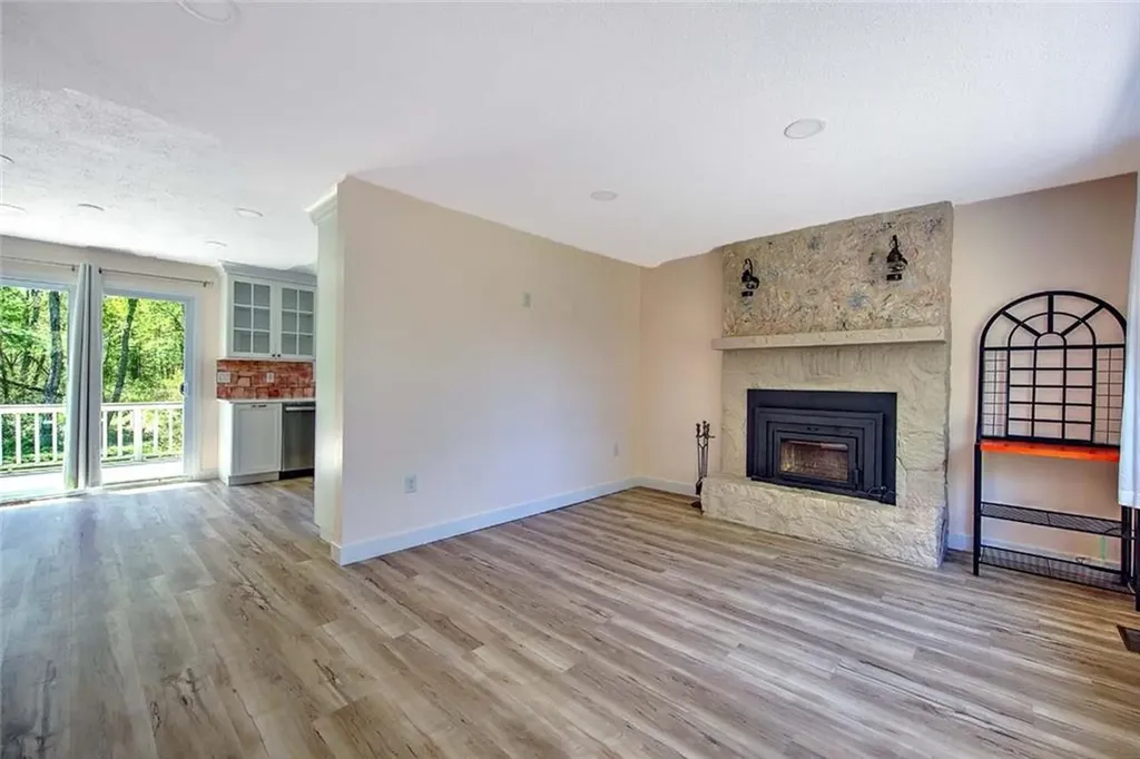 9 Division Road Westport MA 02790