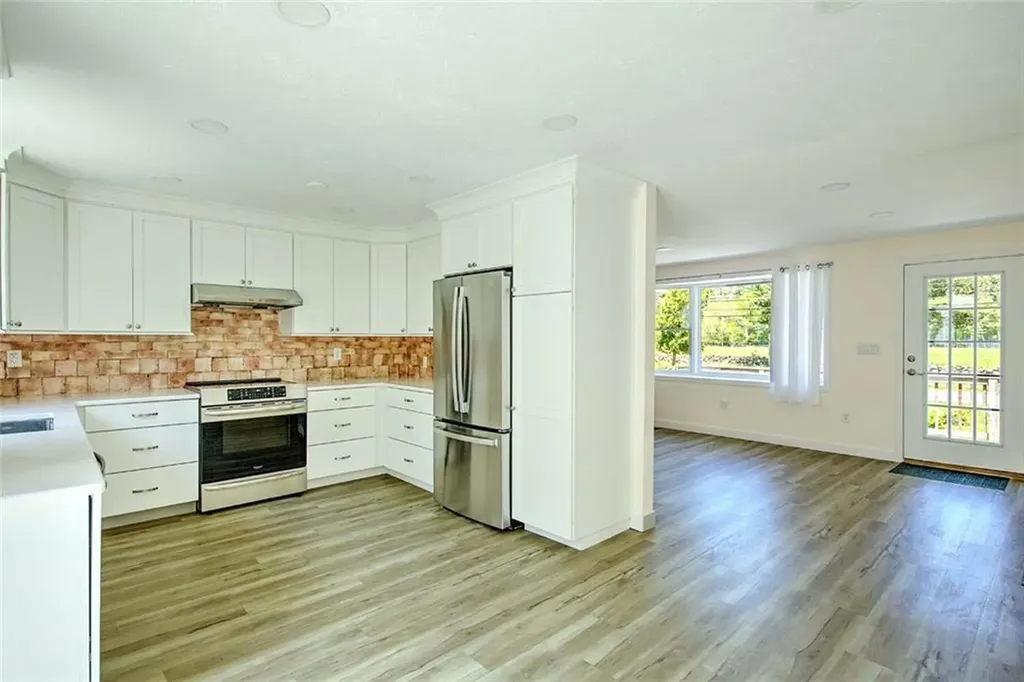 9 Division Road Westport MA 02790