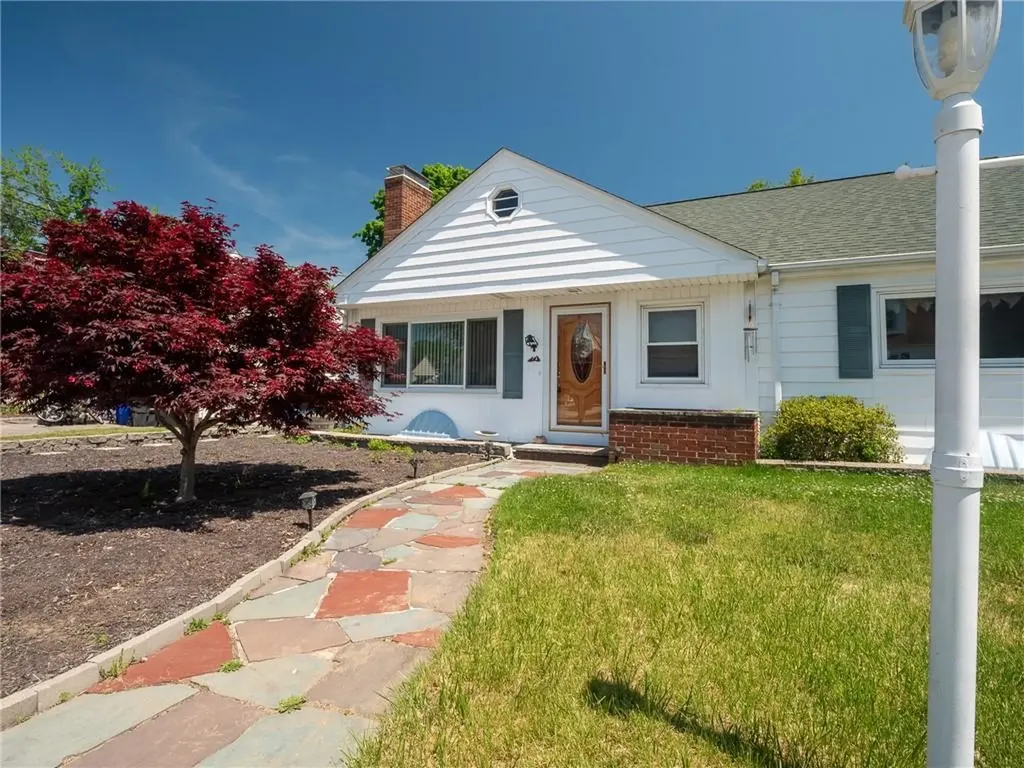 7 Hopedale Drive West Warwick RI 02893