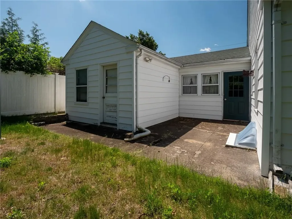7 Hopedale Drive West Warwick RI 02893