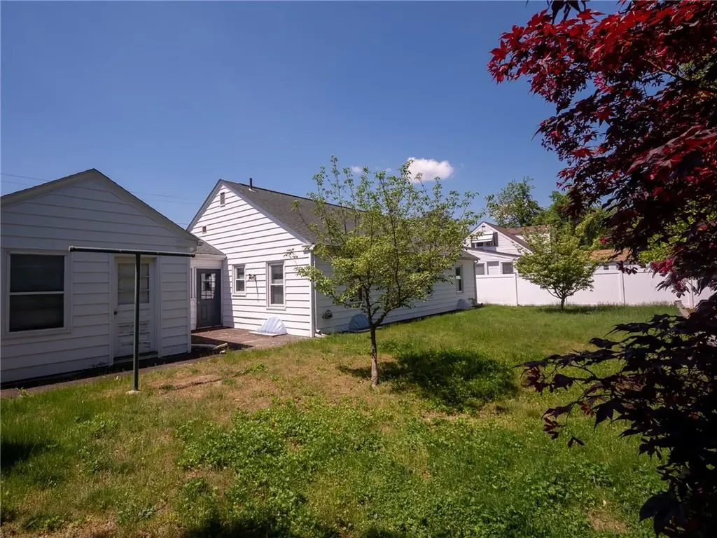 7 Hopedale Drive West Warwick RI 02893
