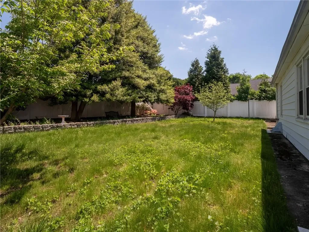 7 Hopedale Drive West Warwick RI 02893