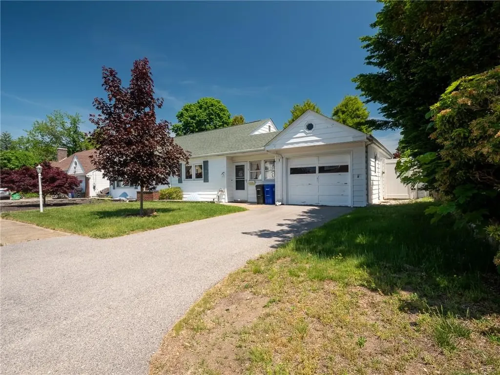 7 Hopedale Drive West Warwick RI 02893