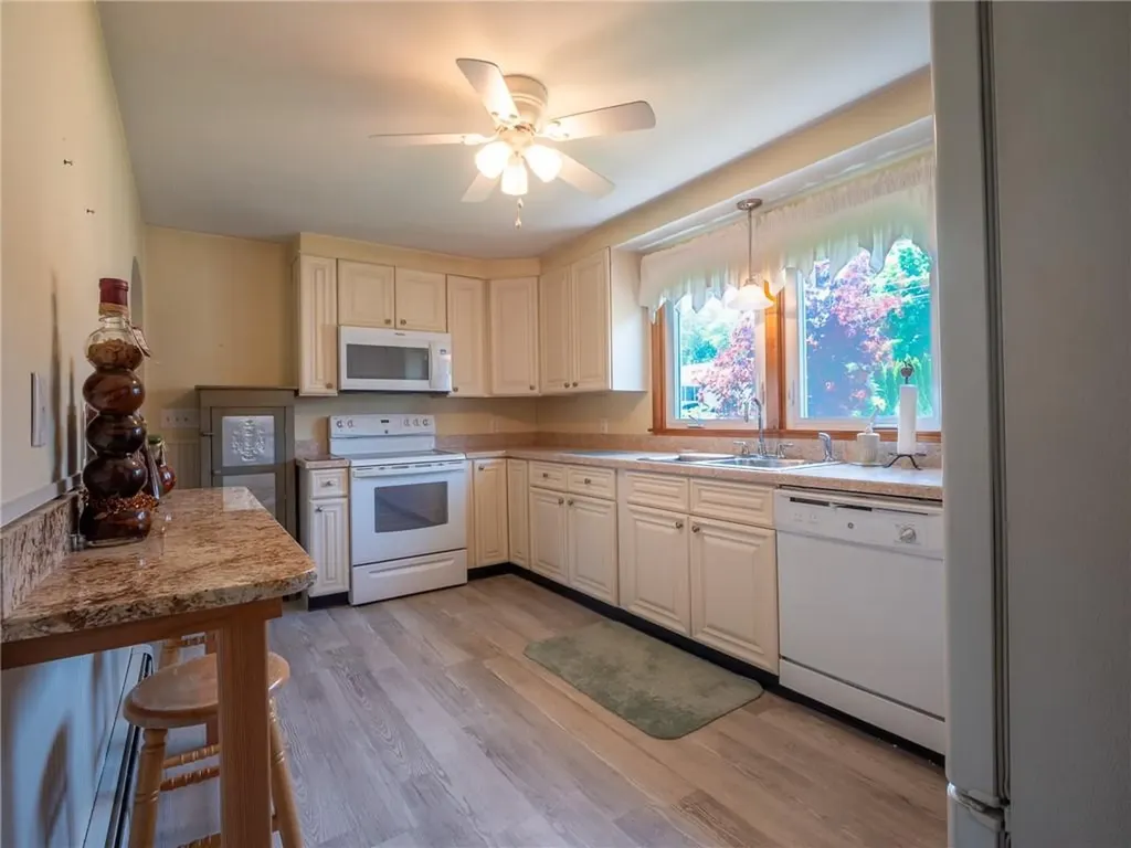7 Hopedale Drive West Warwick RI 02893