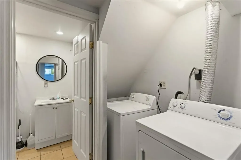 40 Sherwood Street Providence RI 02908