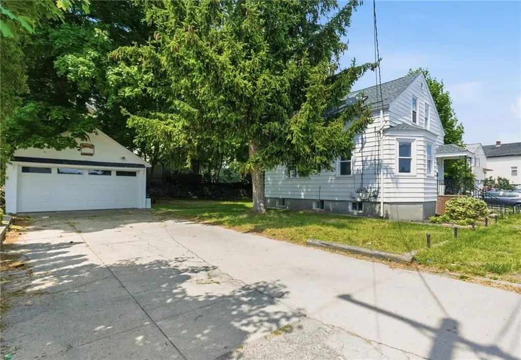 40 Sherwood Street Providence RI 02908
