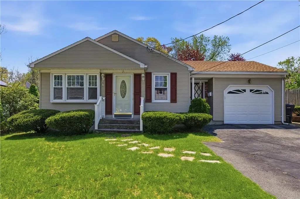 21 Citizen Street Cumberland RI 02864