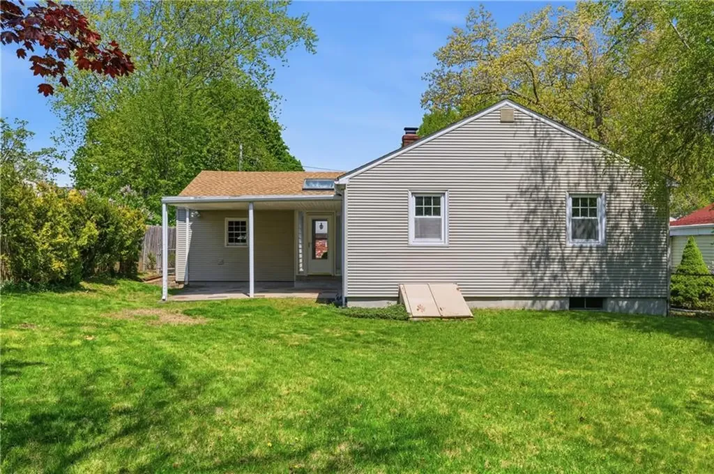 21 Citizen Street Cumberland RI 02864