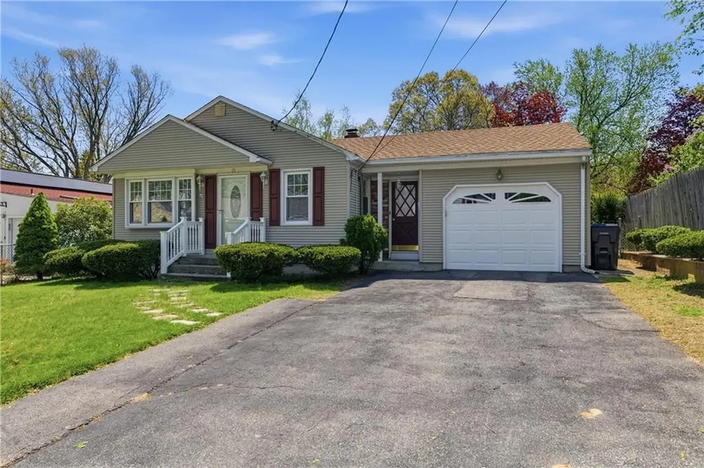 21 Citizen Street Cumberland RI 02864