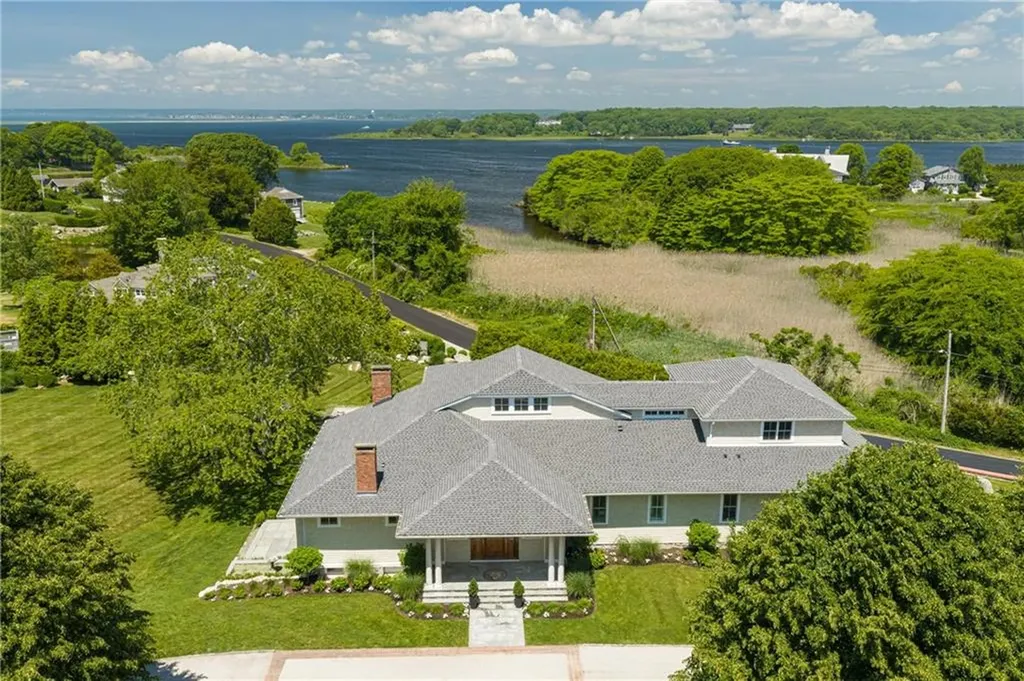 4 Foster Cove Road Westerly RI 02891