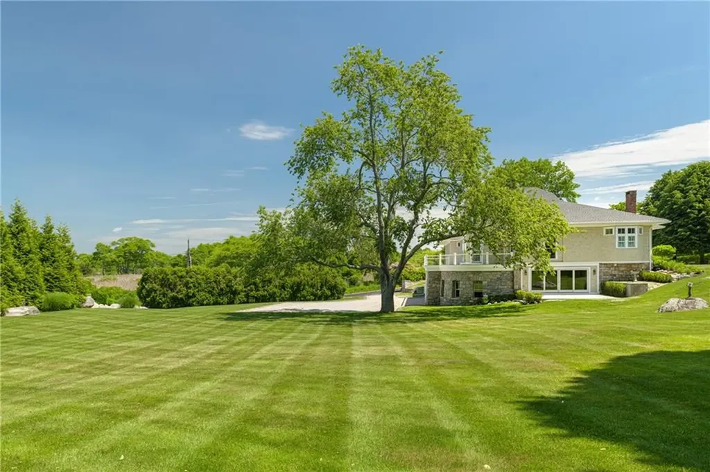 4 Foster Cove Road Westerly RI 02891