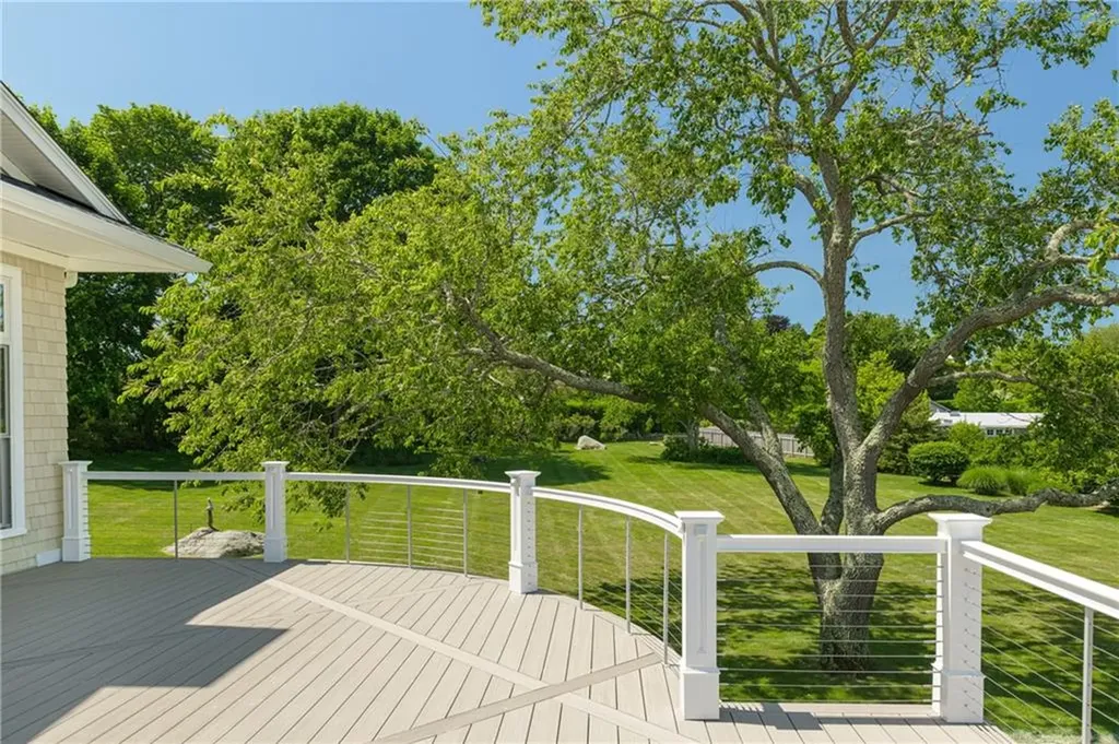 4 Foster Cove Road Westerly RI 02891