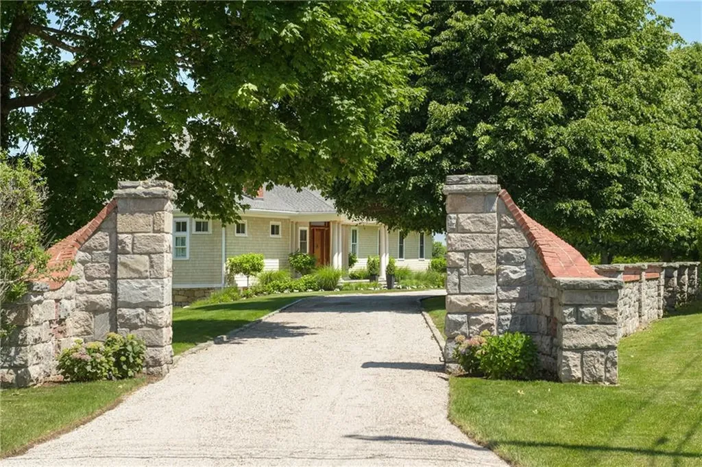 4 Foster Cove Road Westerly RI 02891