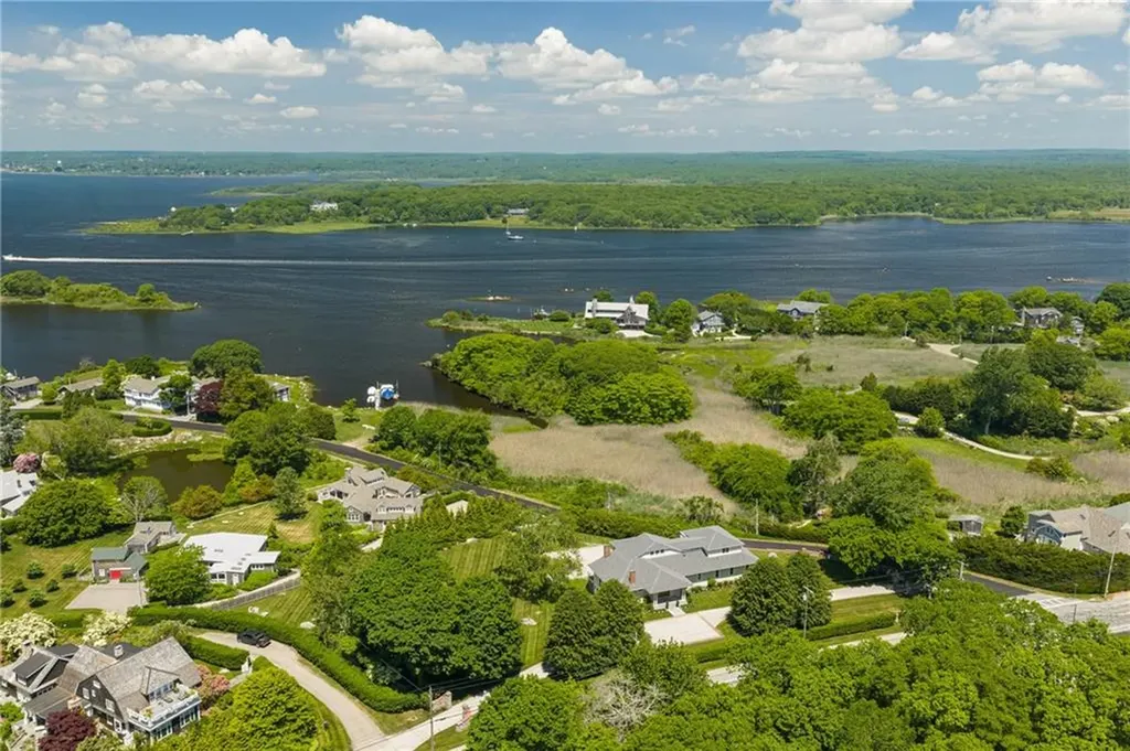 4 Foster Cove Road Westerly RI 02891