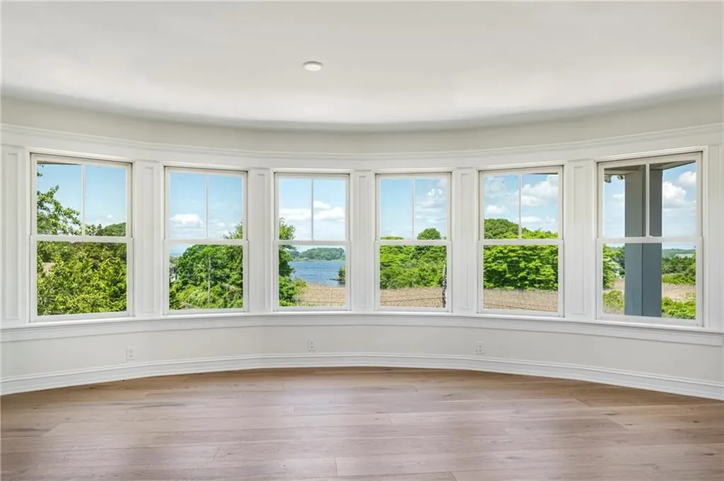 4 Foster Cove Road Westerly RI 02891