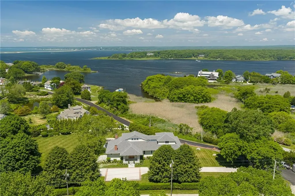 4 Foster Cove Road Westerly RI 02891