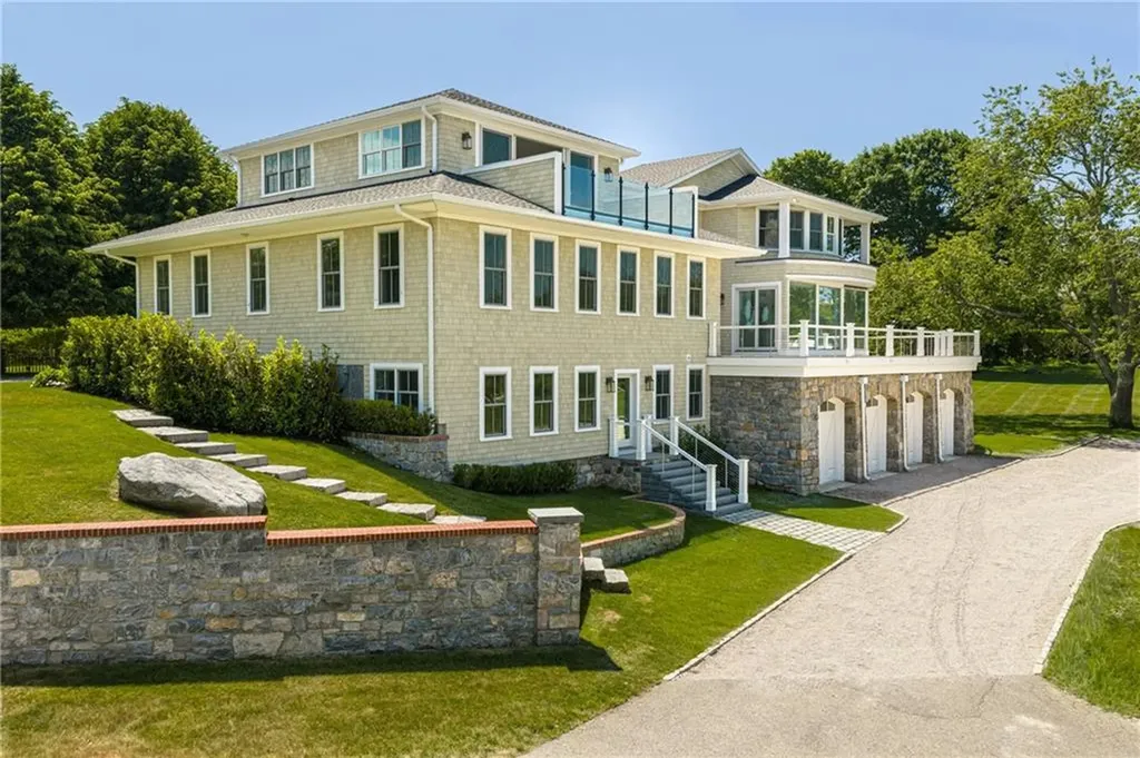 4 Foster Cove Road Westerly RI 02891