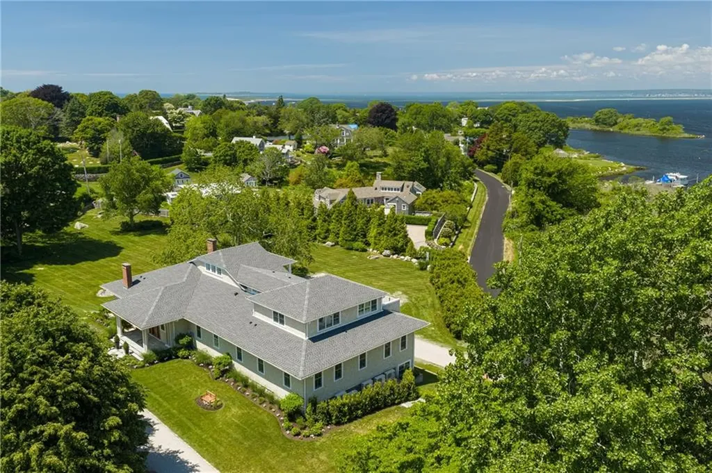 4 Foster Cove Road Westerly RI 02891
