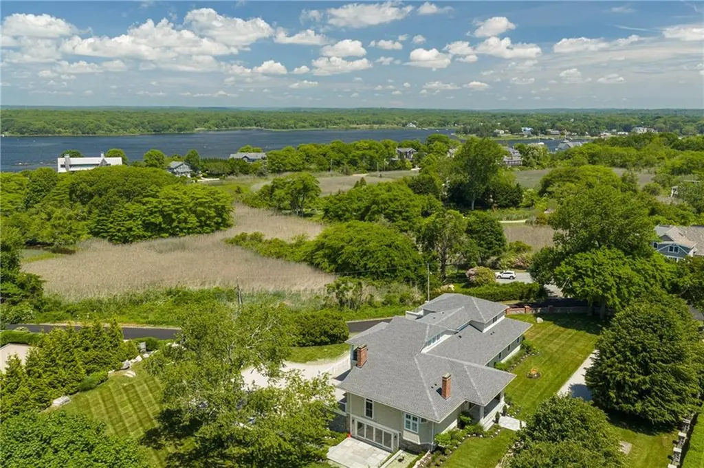 4 Foster Cove Road Westerly RI 02891
