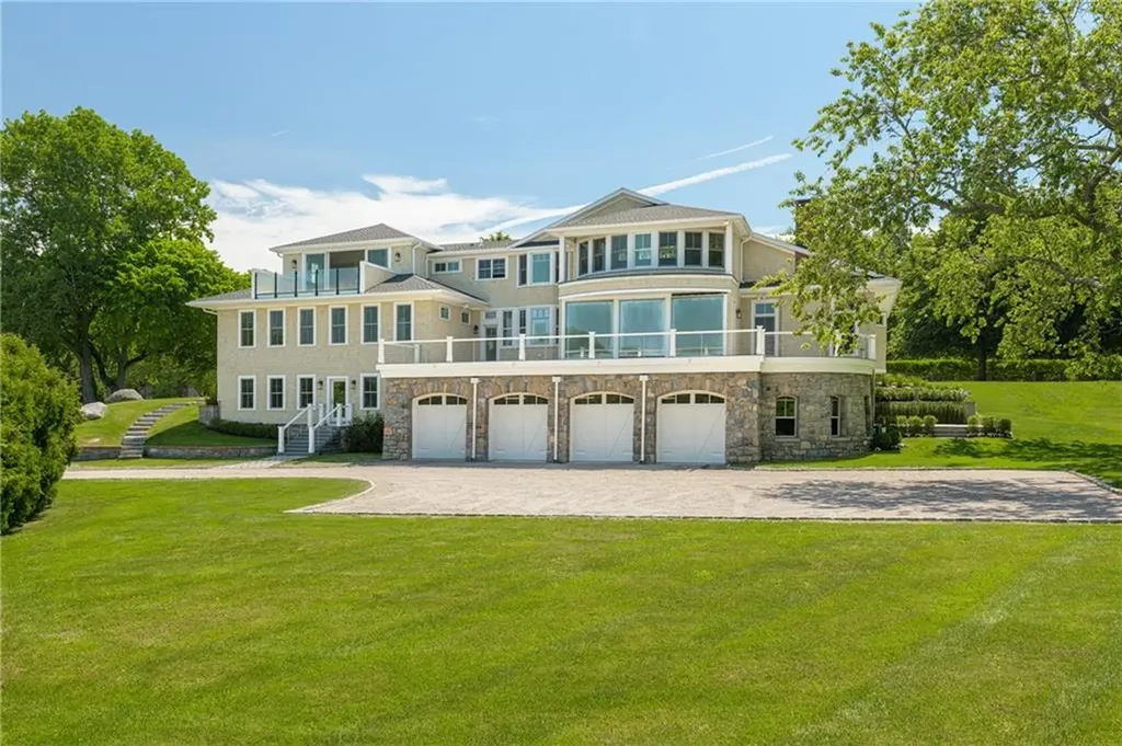 4 Foster Cove Road Westerly RI 02891