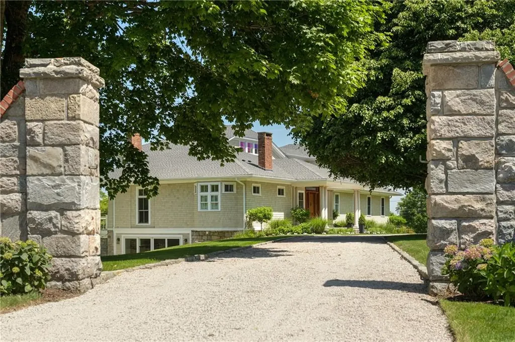 4 Foster Cove Road Westerly RI 02891