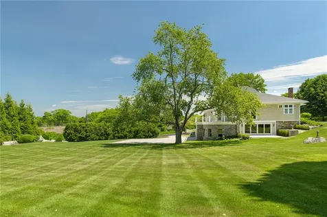 4 Foster Cove Road Westerly RI 02891