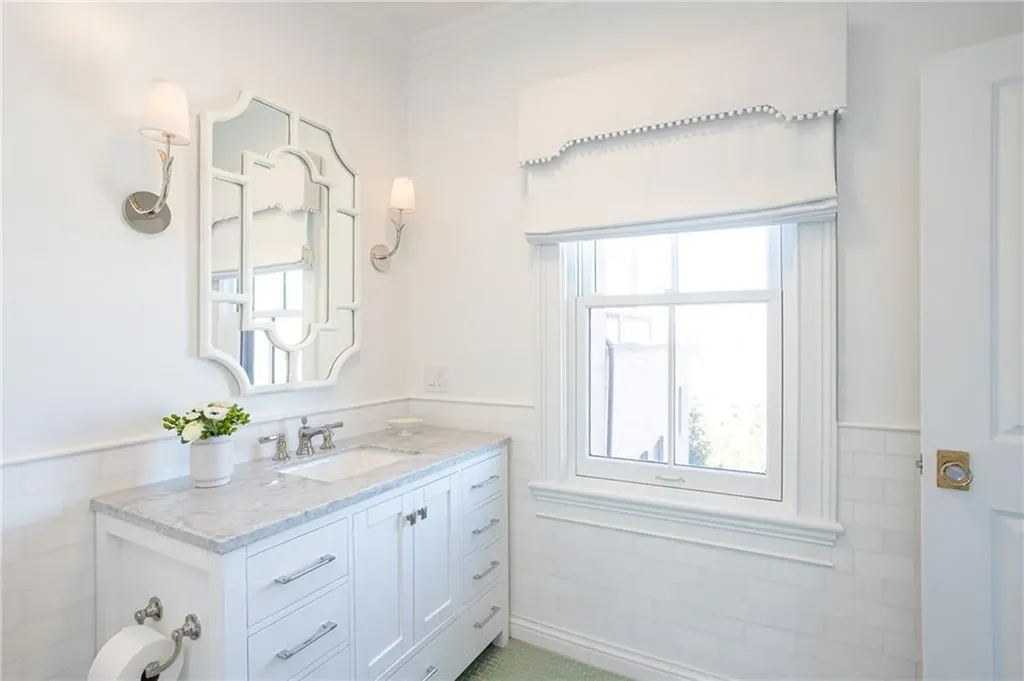 78 Rhode Island Avenue Newport RI 02840