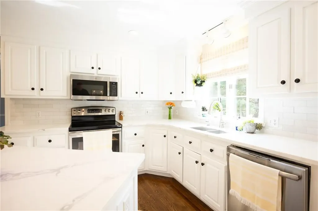 3 Stony Lane Smithfield RI 02917