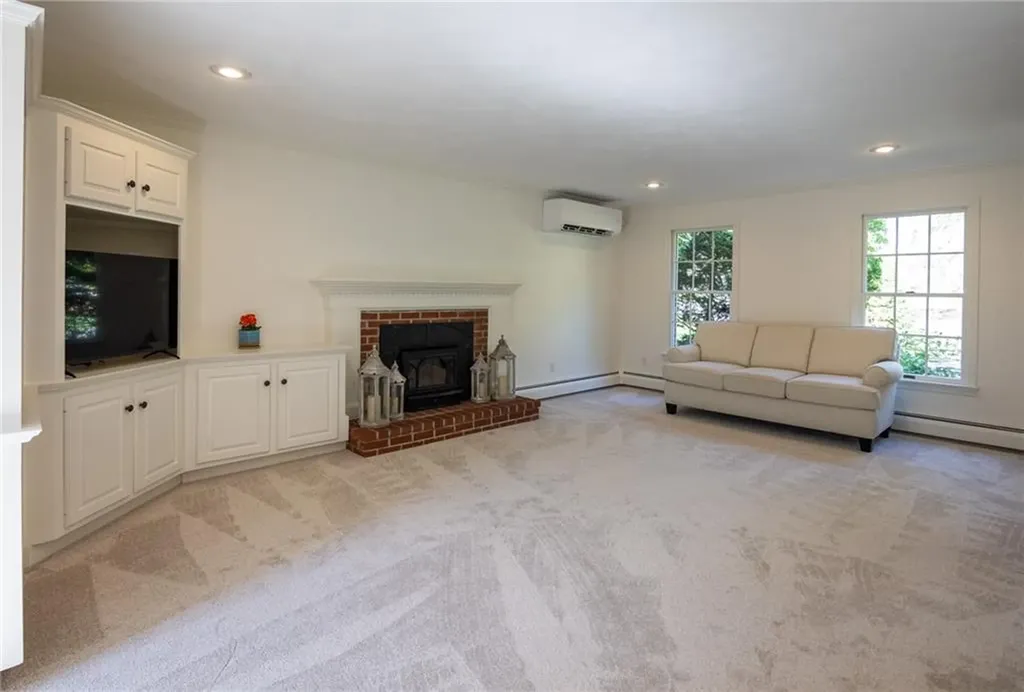 3 Stony Lane Smithfield RI 02917