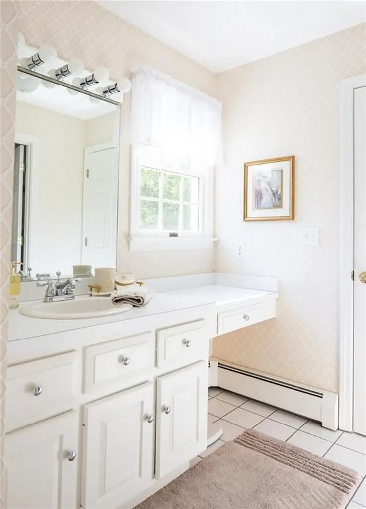 3 Stony Lane Smithfield RI 02917